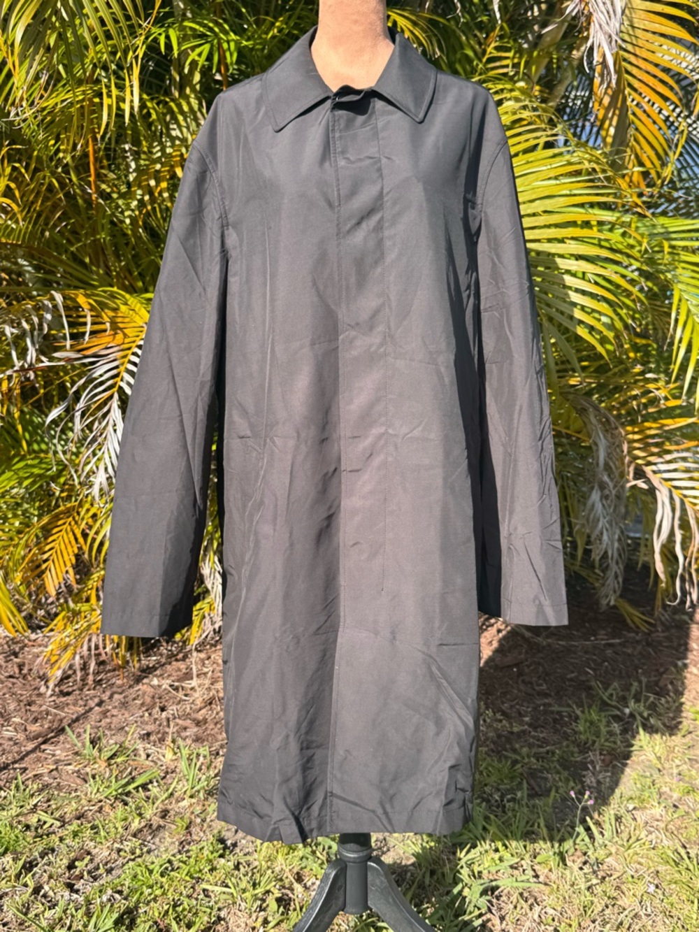 Allen Edmonds Collection Black Rain Trench coat with pouch Men’s Medium